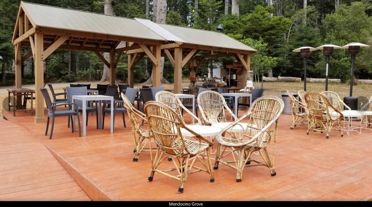 Mendocino Grove Hotel Buitenkant foto